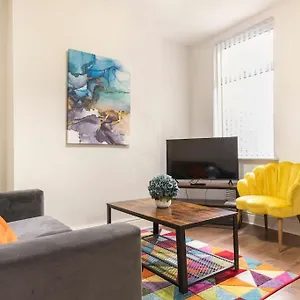  Apartment 3-bedroom In L15 With Free Parking